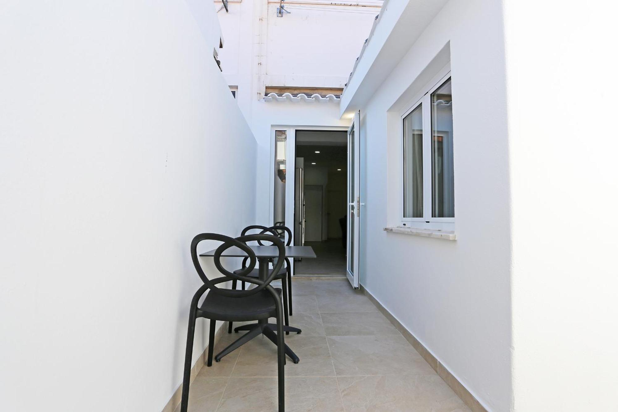 B88 - Mendonca Street Apartment Lagos Exteriör bild