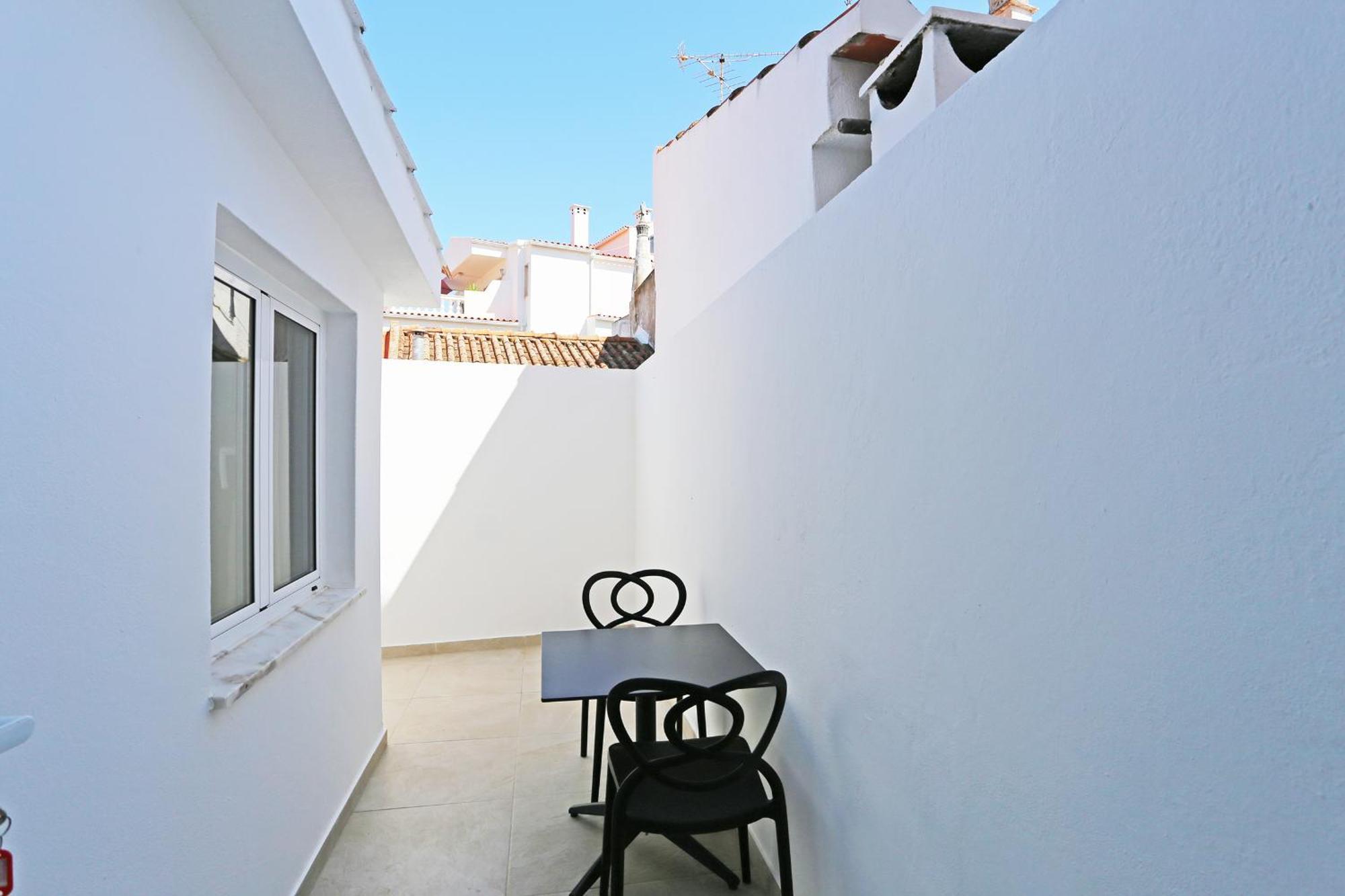 B88 - Mendonca Street Apartment Lagos Exteriör bild